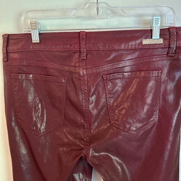 Level 99 Women’s size 16 Burgundy Coated Eco Leather Jeans - Picture 2 of 8
